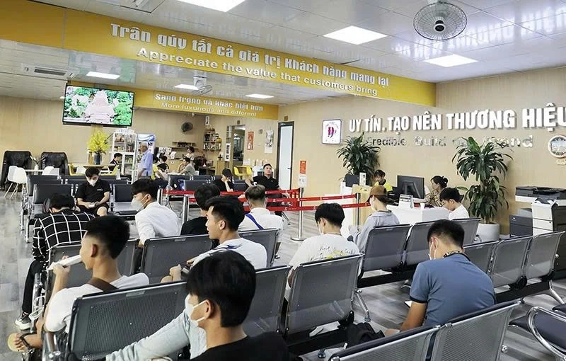 Anh-tin-bai